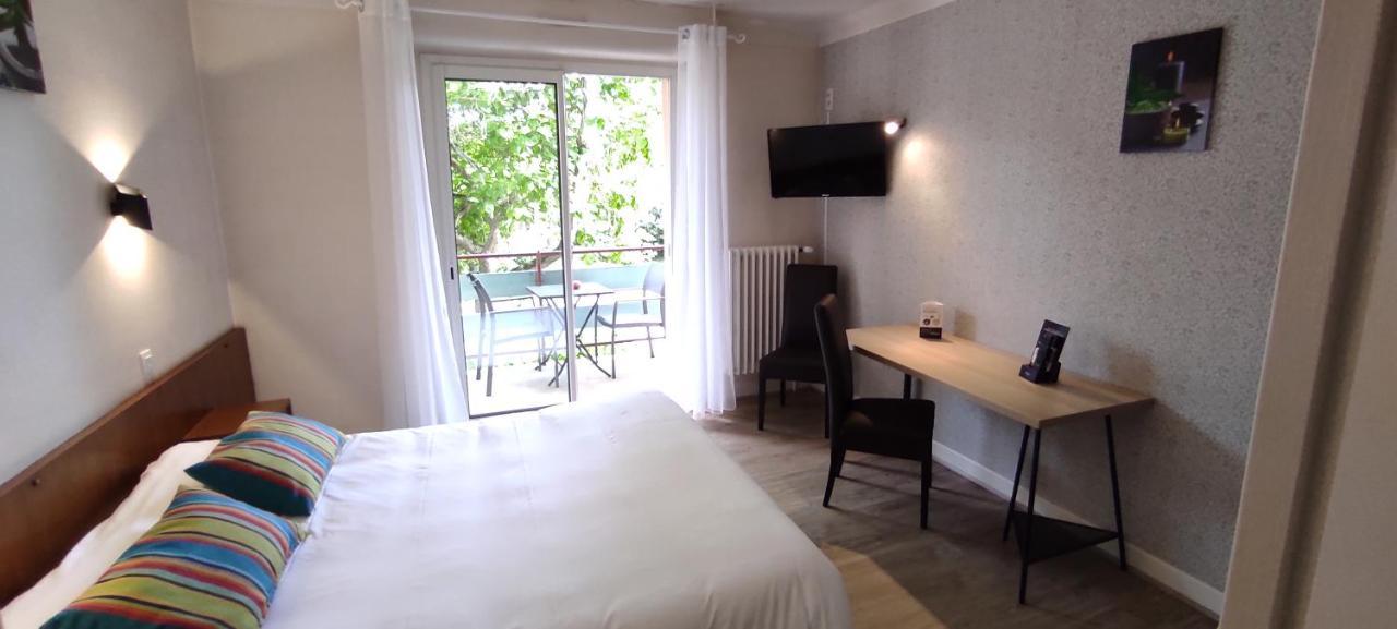 Hostellerie Du Parc Labarthe-Inard 외부 사진