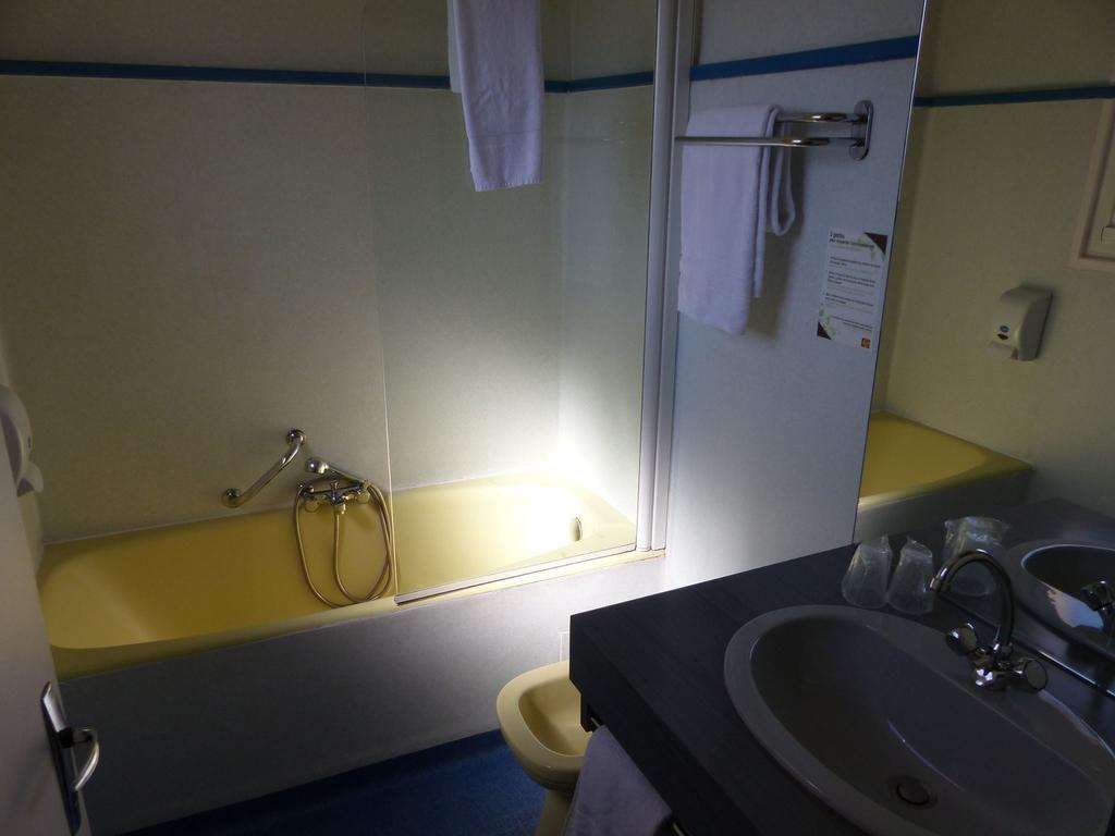 Hostellerie Du Parc Labarthe-Inard 외부 사진